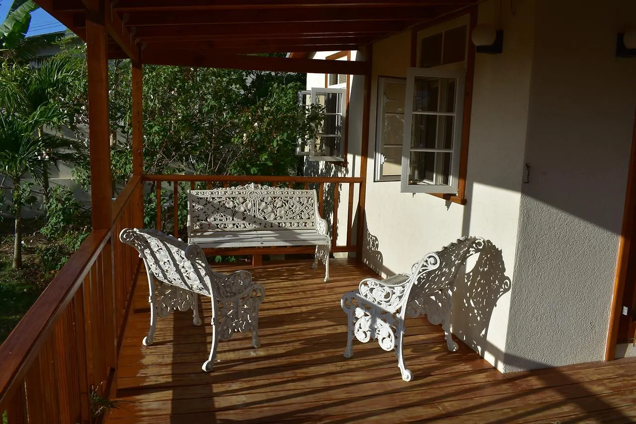 The Pool House Villa Saint Philip Holiday home